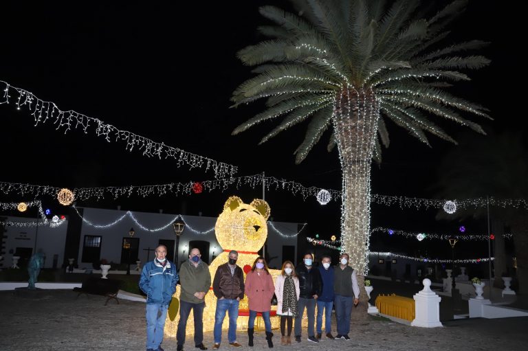 Lee más sobre el artículo Teguise enciende la Navidad desde Uno de los Pueblos más Bonitos de España