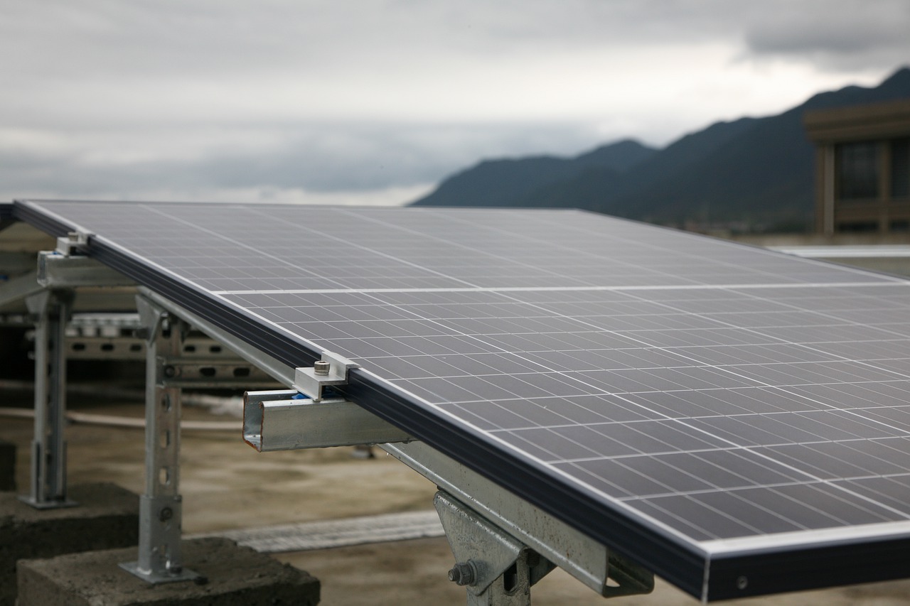 En este momento estás viendo Canarias impulsa la transición energética en La Palma, Fuerteventura y Lanzarote con 1,7 millones de euros