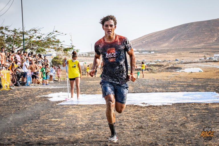 Lee más sobre el artículo La Graciosa acogerá este sábado la carrera deportiva más salvaje del año