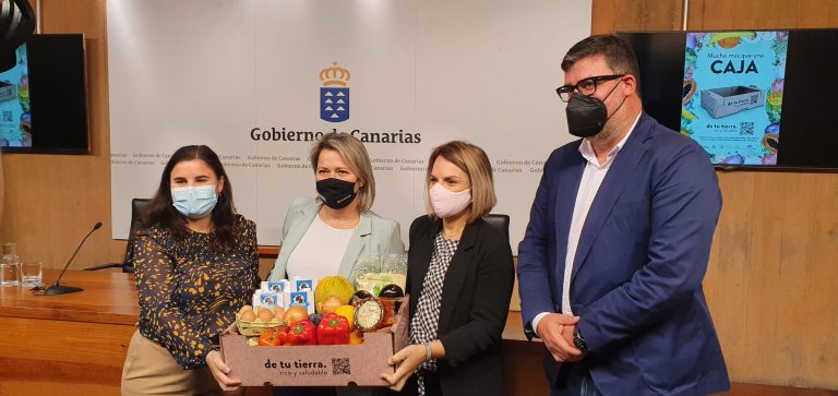 Lee más sobre el artículo 83 familias de San Bartolomé han recibido las primeras cestas en las que se potencia la alimentación saludable a través de productos locales