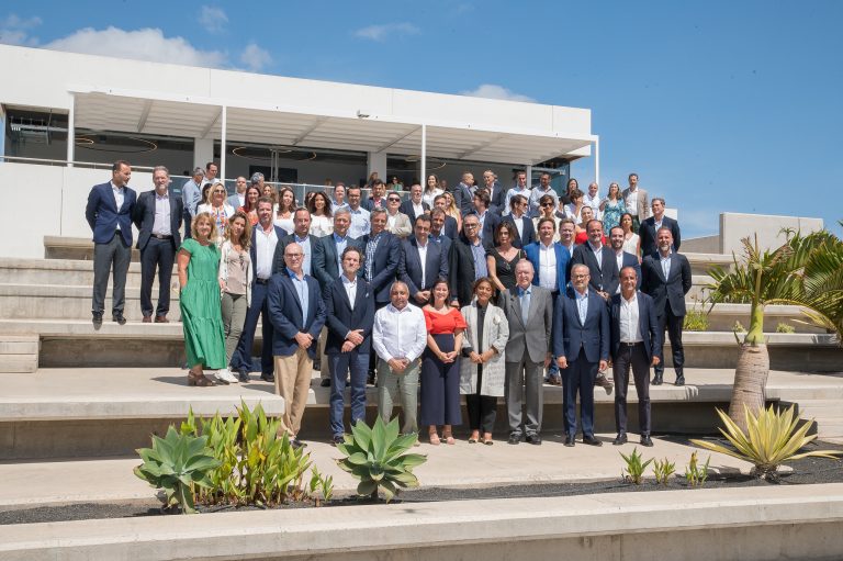 Lee más sobre el artículo Marina Innova HUB abre sus puertas en Lanzarote para revolucionar el sector turístico de España