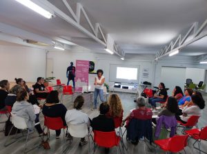 Lee más sobre el artículo Tías apuesta por la formación de los jóvenes del municipio para prevenir la violencia de género