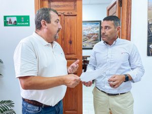 Lee más sobre el artículo Teguise incentiva el uso de energías renovables tanto en el consumo de energía como en el uso de vehículos eléctricos 