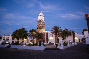 Lee más sobre el artículo Los Pueblos más Bonitos de Canarias celebran en Teguise la Asamblea Regional de la zona sur