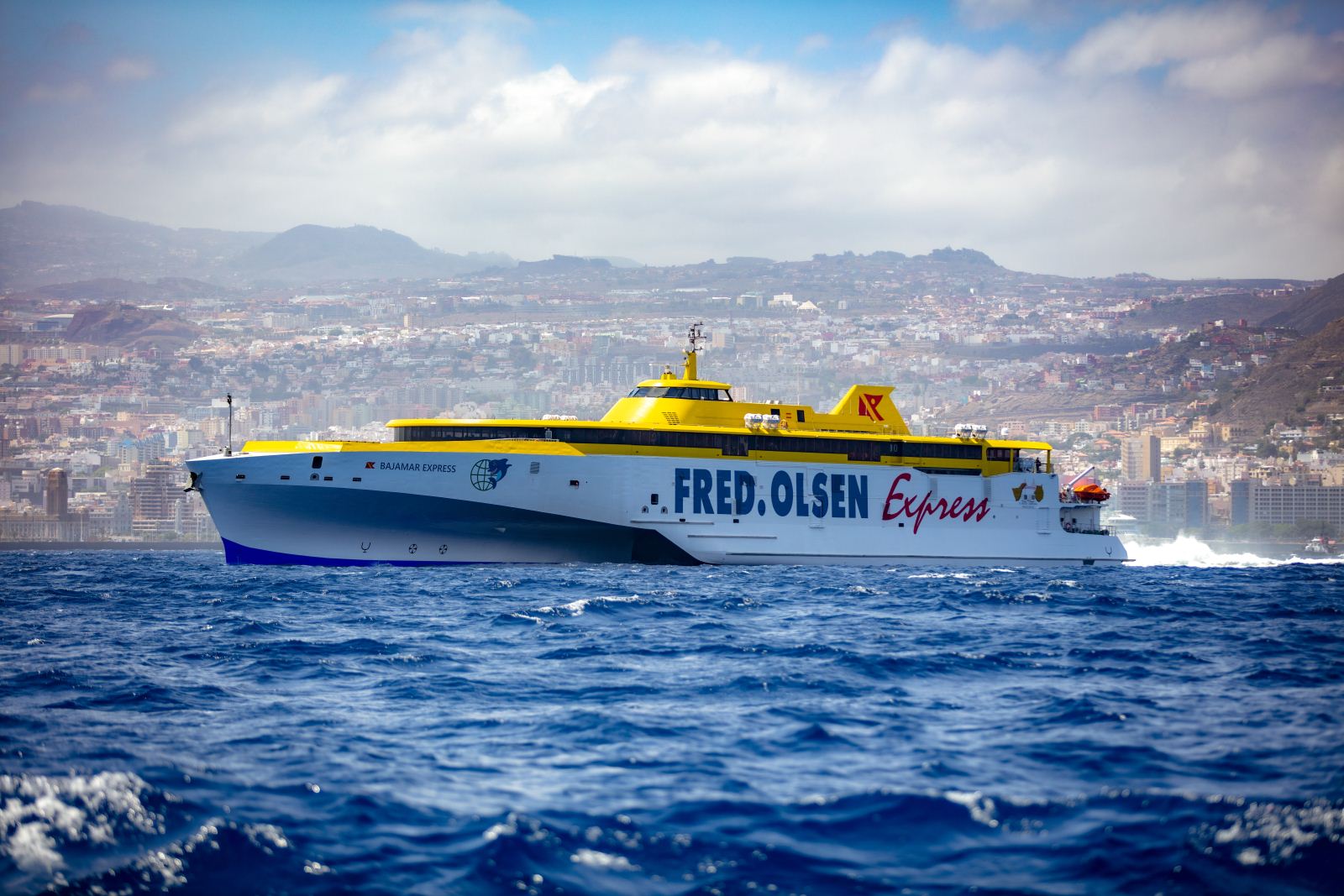 En este momento estás viendo 147.000 personas escogieron Fred. Olsen Express para desplazarse entre islas esta Navidad