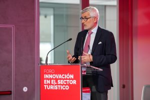 Lee más sobre el artículo Santander refuerza su compromiso con Canarias y sus empresarios, apostando por la innovación y la digitalización del sector turístico