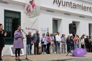 Lee más sobre el artículo Petición de igualdad y corresponsabilidad real en la celebración del Día de la Mujer en Tías